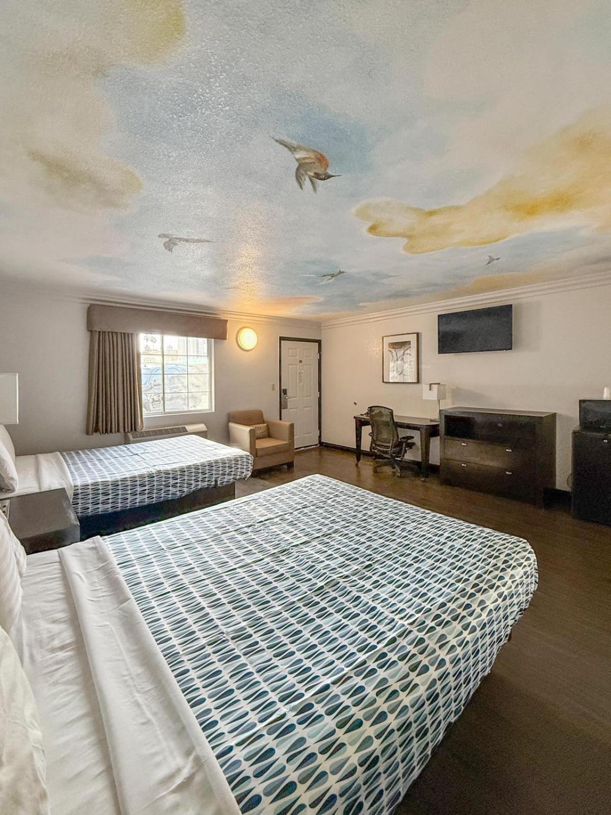 Super 7 Motel - Anaheim Packing District & Disneyland Extérieur photo